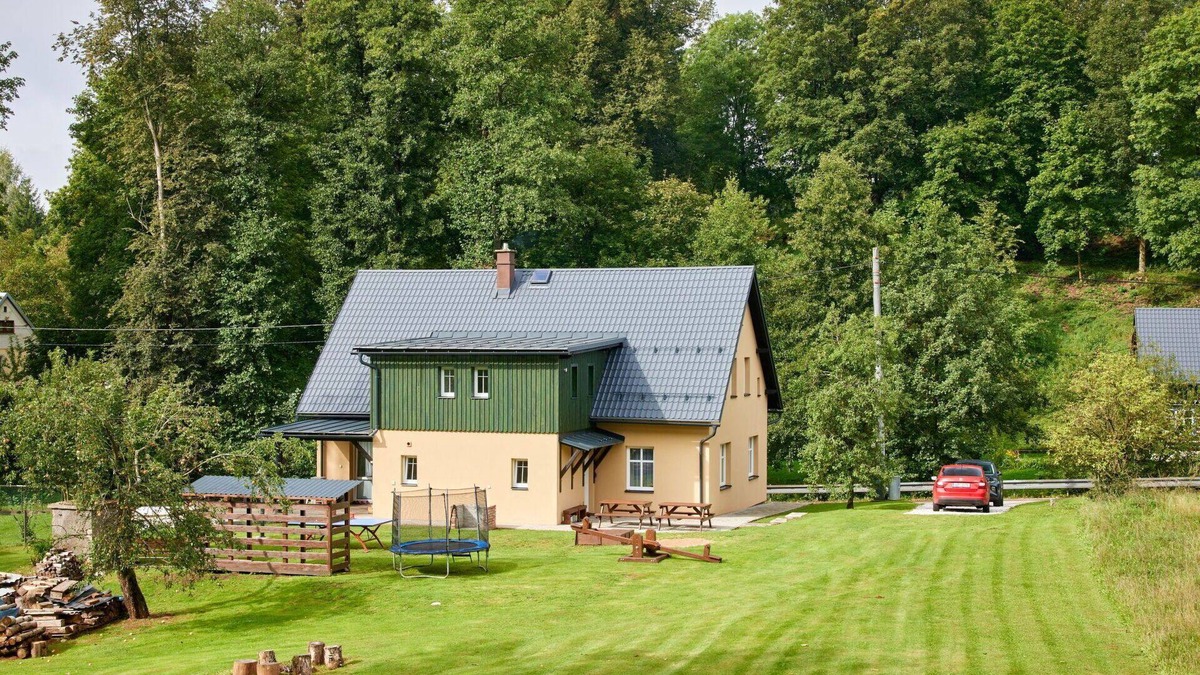 Rudnik Apartment | Cosy apartment for 10 guests with WIFI, TV, patio and panoramic view