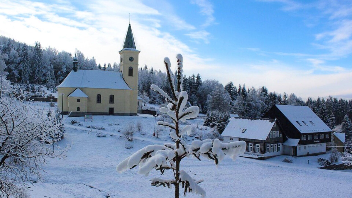 Albrechtice v Jizerskych horach Apartment | Cosy apartment for 4 guests with WIFI, TV, balcony and parking