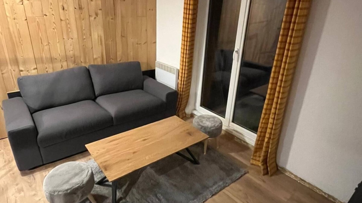Mont-de-Lans Apartment | Cosy apartment 4-6p 1800 near lift and slope