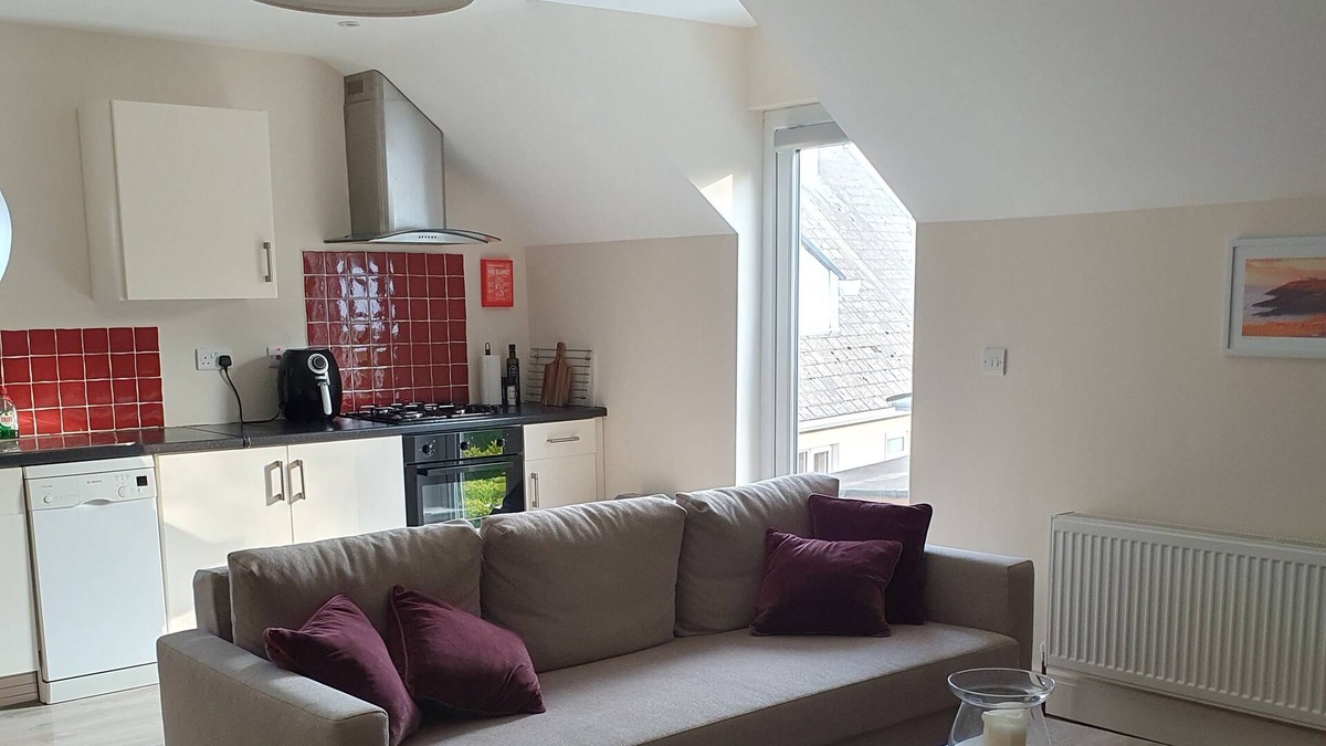 Clonakilty Apartment | Cosy apartment 5 minutes drive from Clonakilty