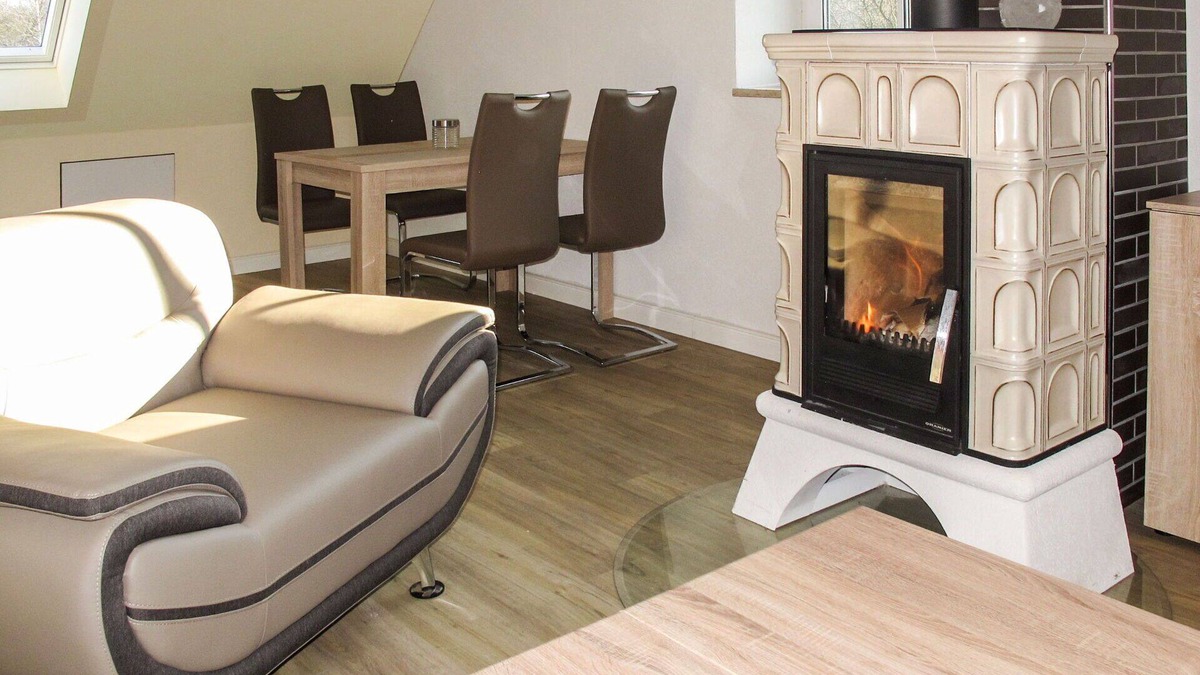 Woldegk Apartment | Cosy apartment for 4 people with TV, terrace and parking