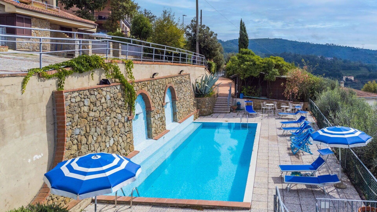 San Baronto Apartment | Cosy apartment for 4 guests with pool, WIFI, TV, terrace, pets allowed, panoramic view and parking