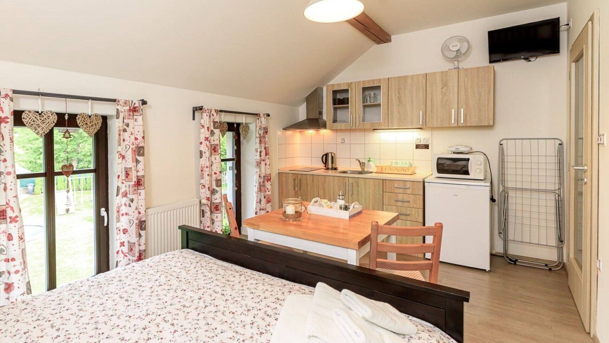 Arnoltice Apartment | Cosy apartment for 2 people with WIFI, TV and terrace