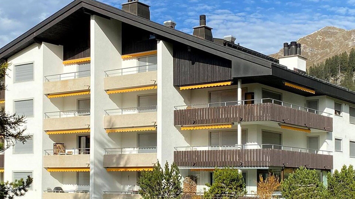 Parpan Apartment | Cosy apartment for 2 people with WIFI, TV and balcony
