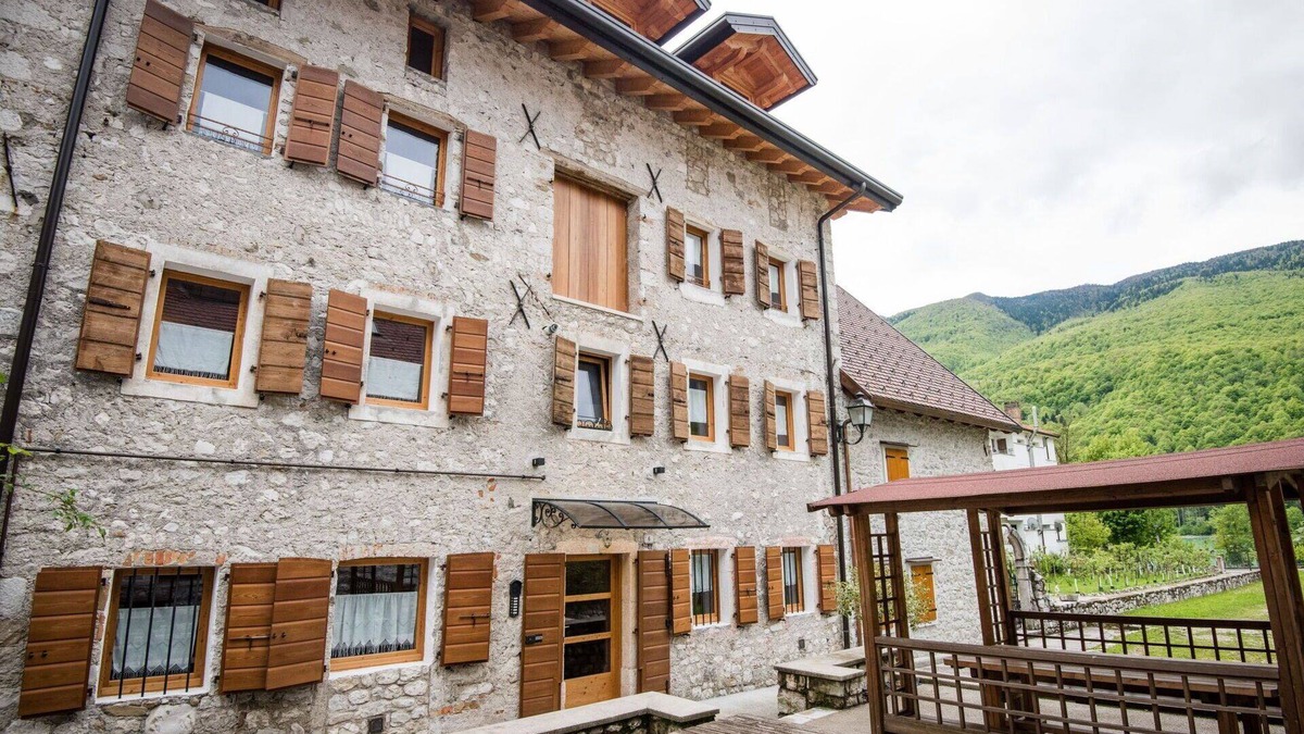 Barcis Apartment | Cosy apartment for 2 people with WIFI, TV, patio, pets allowed and parking