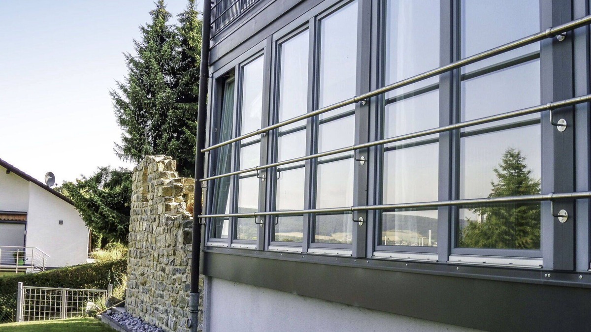 Luegde Apartment | Cosy apartment for 2 people with WIFI, TV, terrace, pets allowed and parking