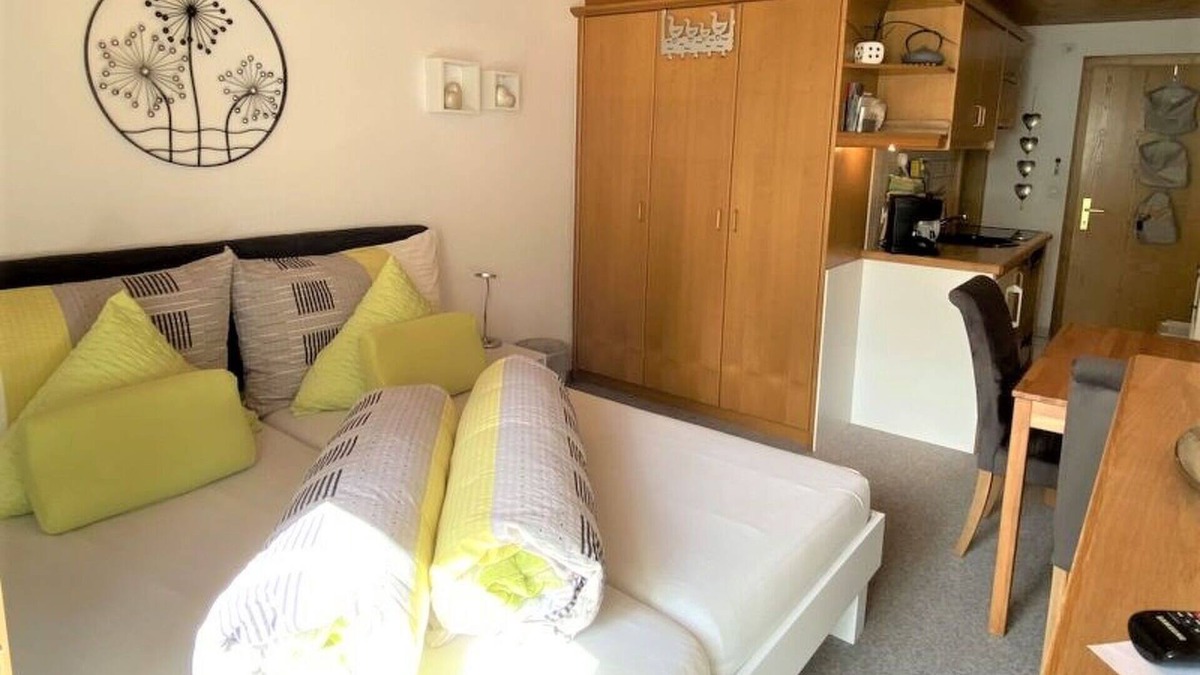 Engadin Scoul Apartment | Cosy apartment for 2 people with WIFI, TV, balcony and parking