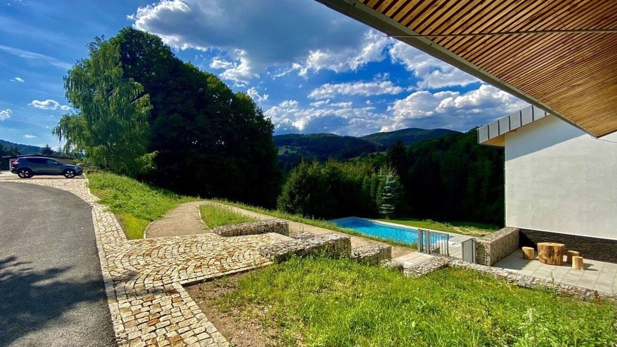 Rokytnice nad Jizerou Apartment | Cosy apartment for 3 people with WIFI, pool, TV, terrace and parking