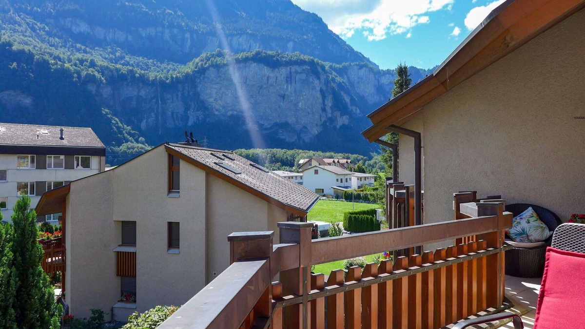 Martisberg Apartment | Cosy apartment for 4 guests with WIFI, TV, balcony, pets allowed and panoramic view