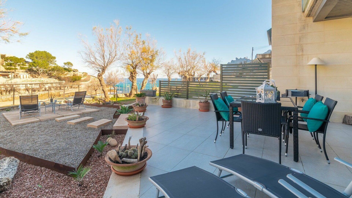 Cala Carbo Apartment | Cosy apartment for 4 guests with A/C, WIFI, TV, patio and parking