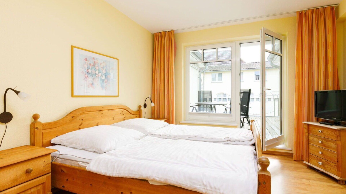 Ostvorpommern Apartment | Cosy apartment for 4 guests with WIFI, TV, terrace and parking