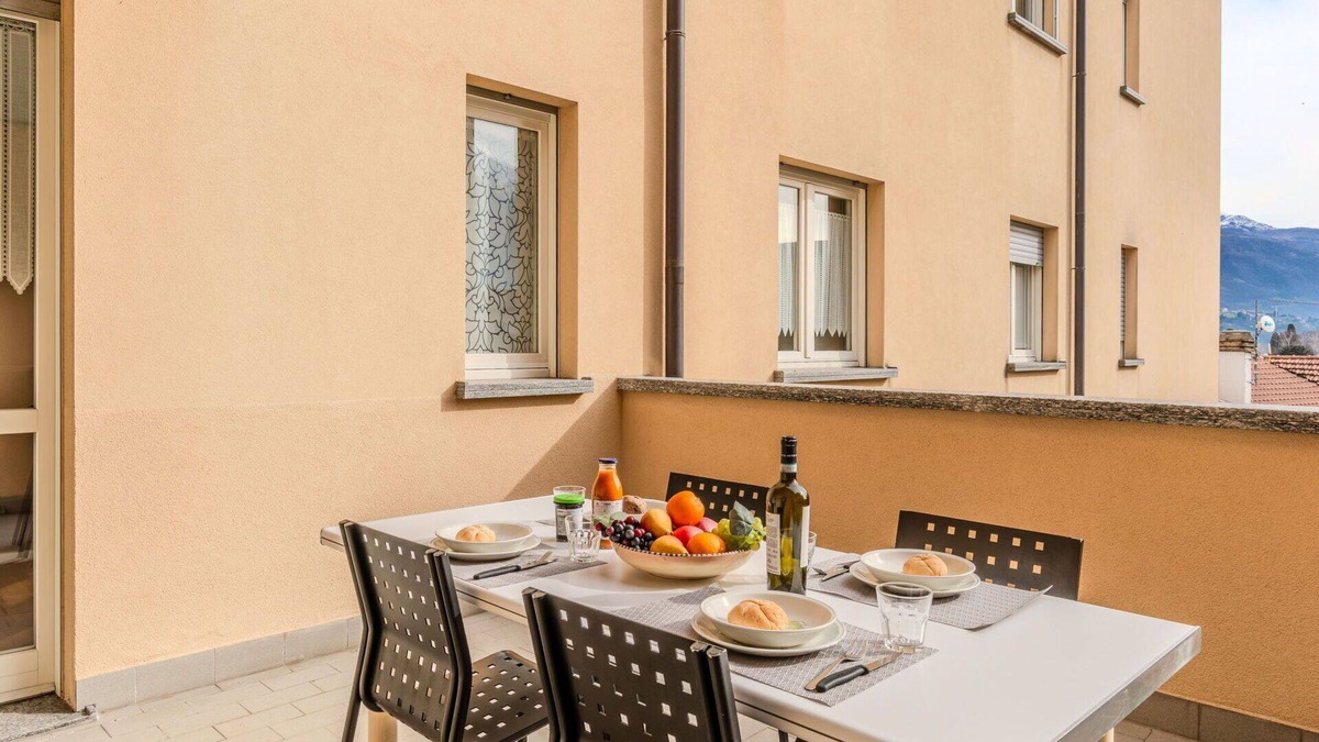 Consiglio di Rumo Apartment | Cosy apartment for 4 guests with WIFI, TV and terrace