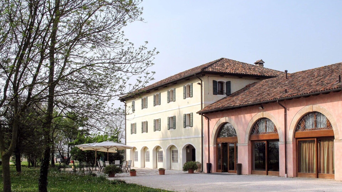 Fossalta Maggiore Apartment | Cosy apartment for 4 people with A/C, WIFI, TV, terrace, pets allowed and parking