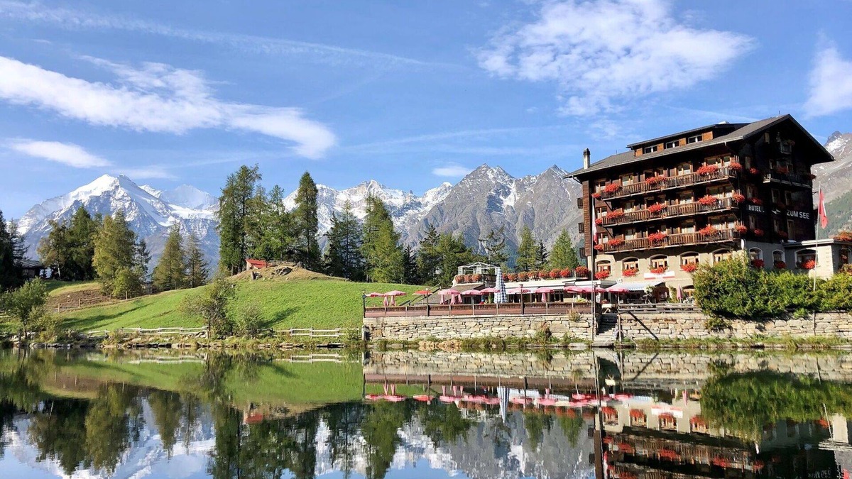 Graechen Apartment | Cosy apartment for 4 people with WIFI, TV, patio and panoramic view