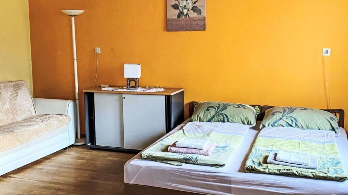 Raiding Apartment | Cosy apartment for 5 guests with WIFI, pets allowed and parking