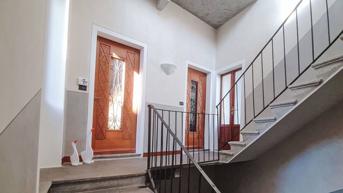 Mergozzo Apartment | Cosy apartment for 5 guests with WIFI, TV, terrace and parking