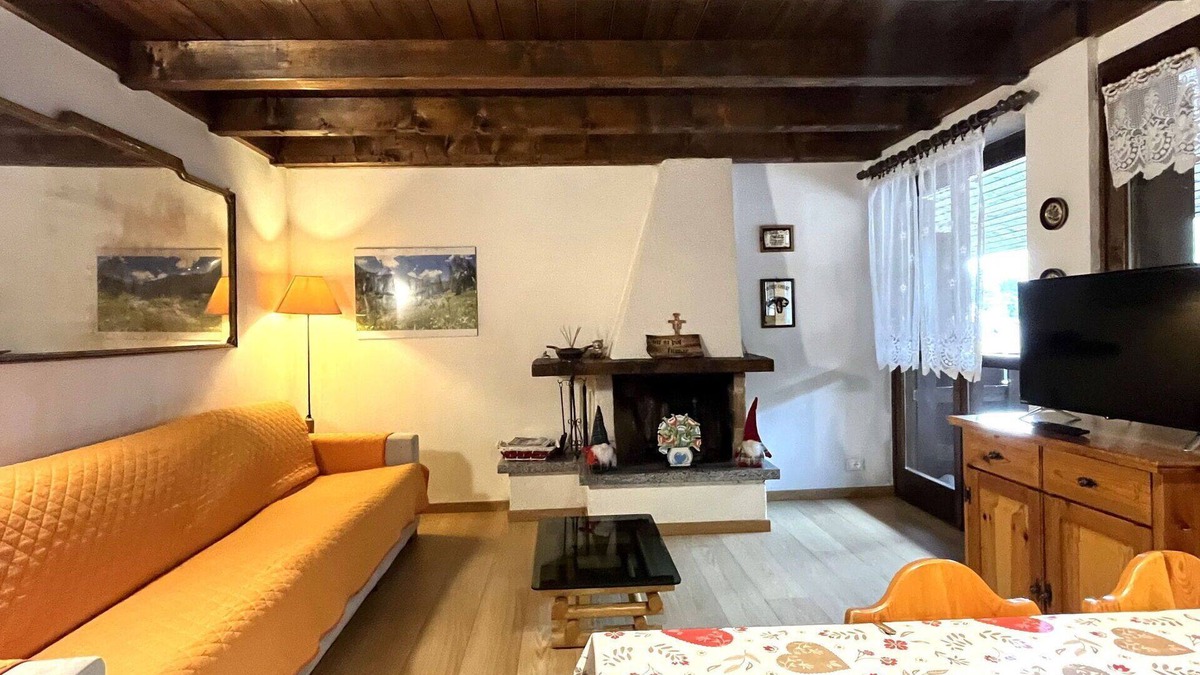 Giustino Apartment | Cosy apartment for 6 people with WIFI, TV, balcony and parking