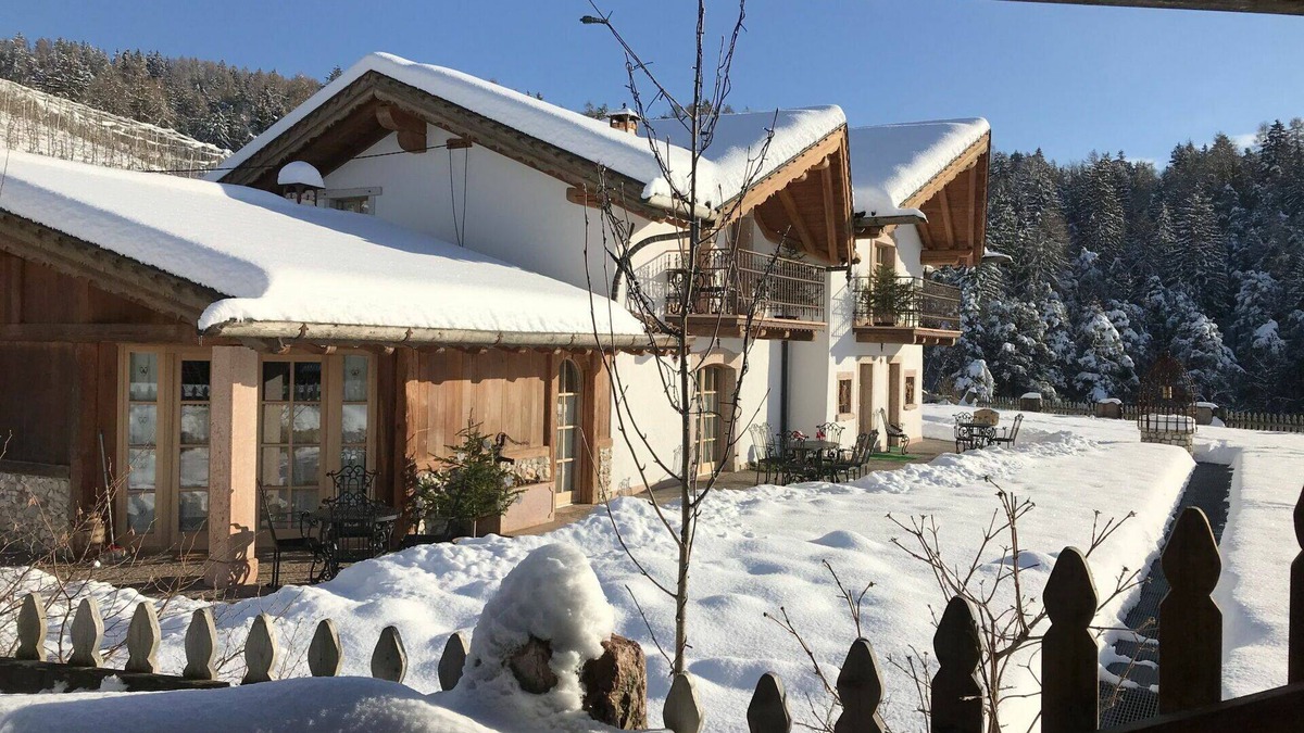 Coredo Apartment | Cosy apartment for 6 people with WIFI, TV, terrace, pets allowed and parking