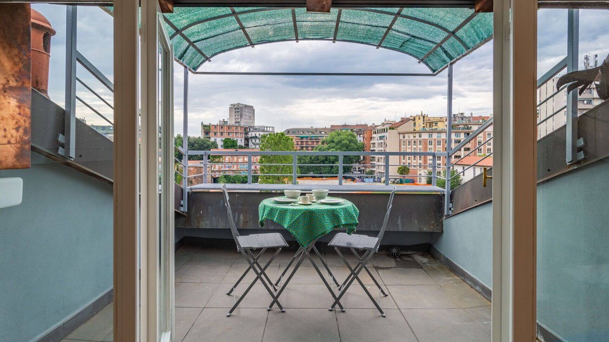 Ticinese Apartment | Cosy apartment for 7 people with A/C, WIFI, TV and terrace