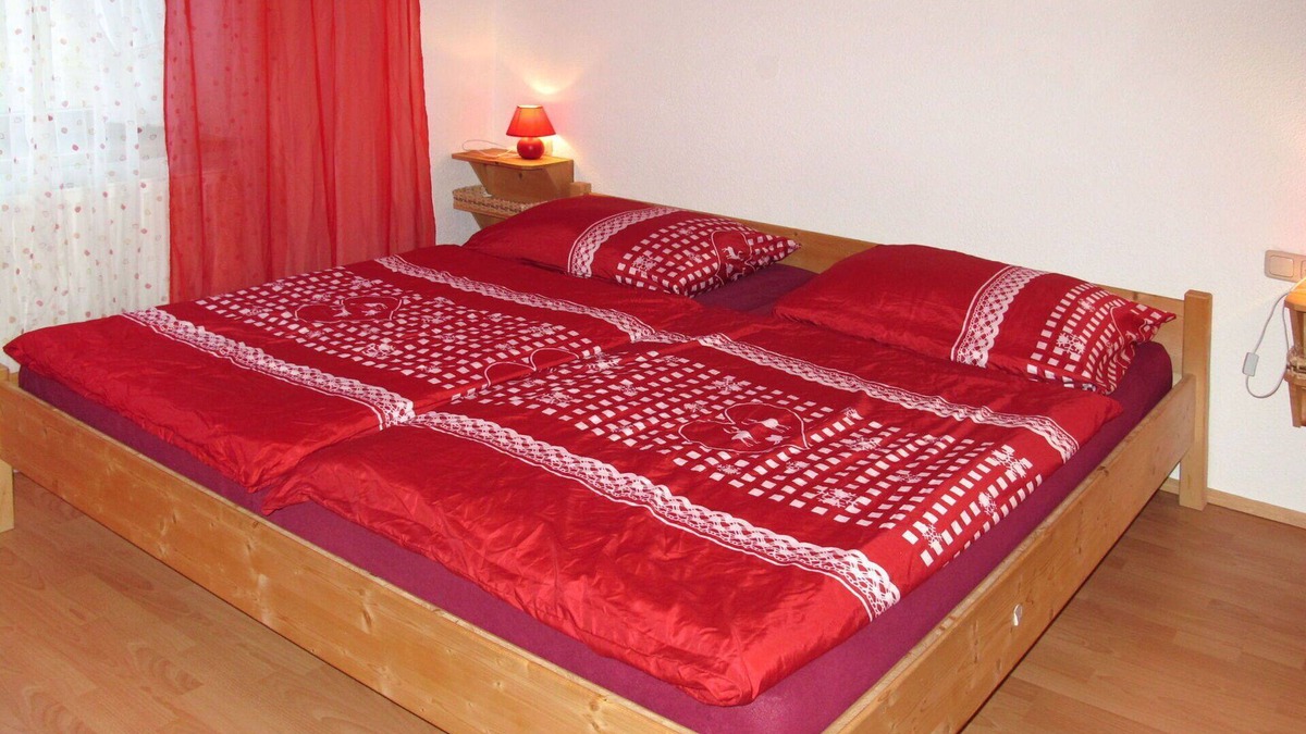 Stummerberg Apartment | Cosy apartment for 23 people with WIFI, TV, balcony and parking