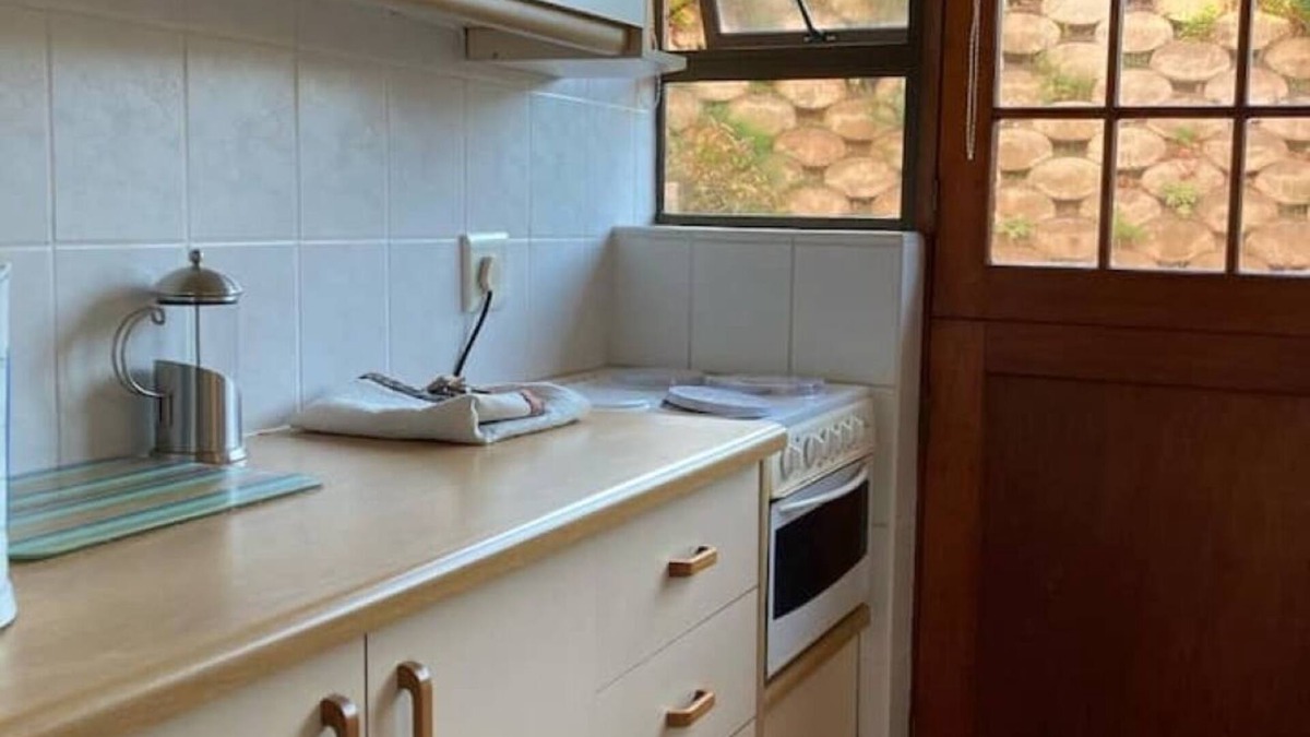 Glentana Apartment | Cosy apartment in Coastal Haven
