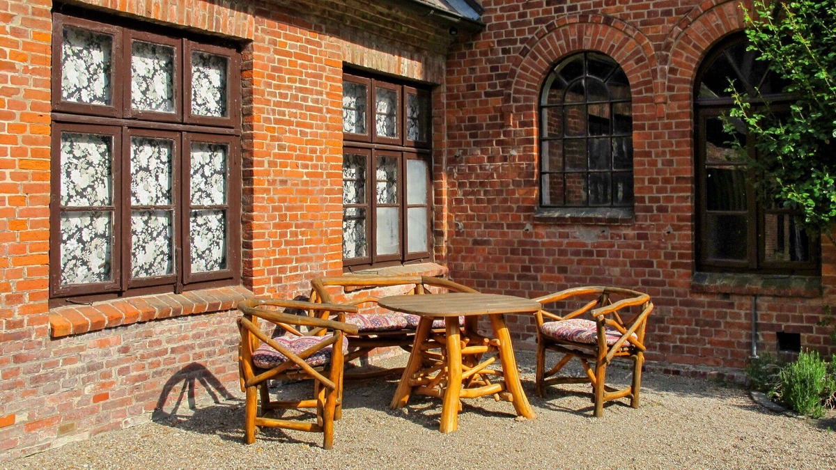 Horne Villa | Cosy apartment in villa for 3 people with WIFI, TV, patio and parking