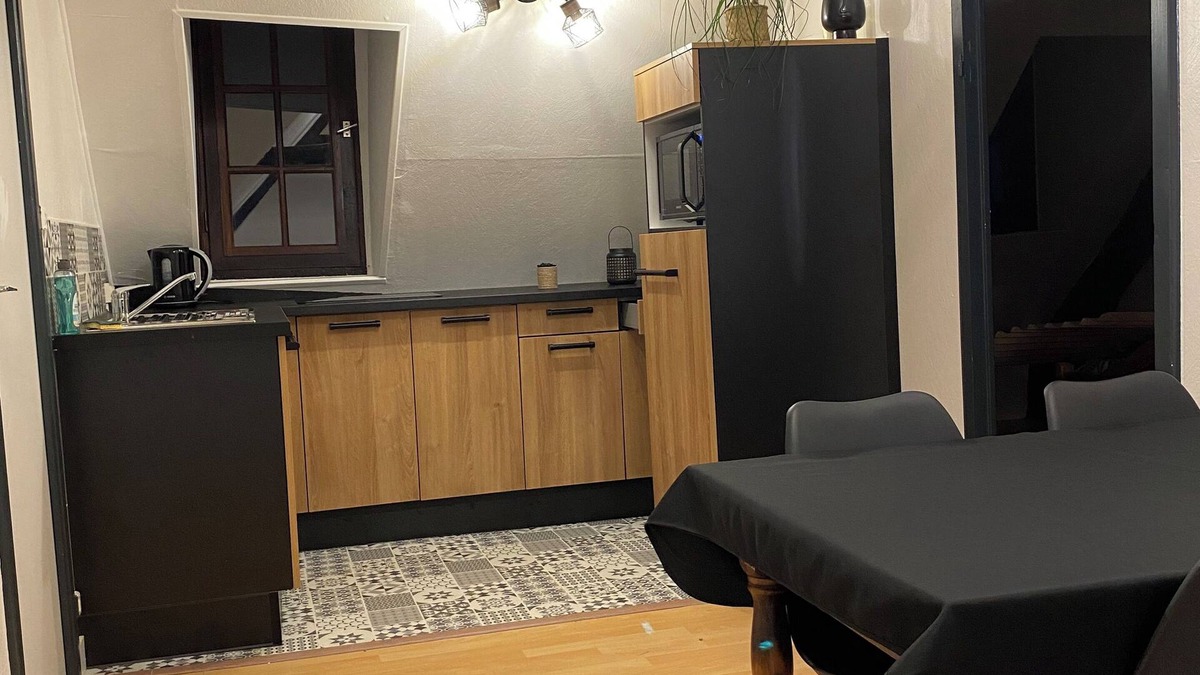 Lesneven Apartment | Cosy apartment in the center of town