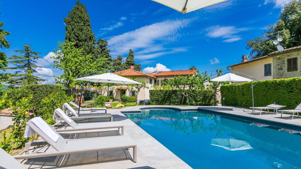 Torsoli Villa | Cosy apartment in villa with private pool, WIFI, TV, terrace, pets allowed and parking