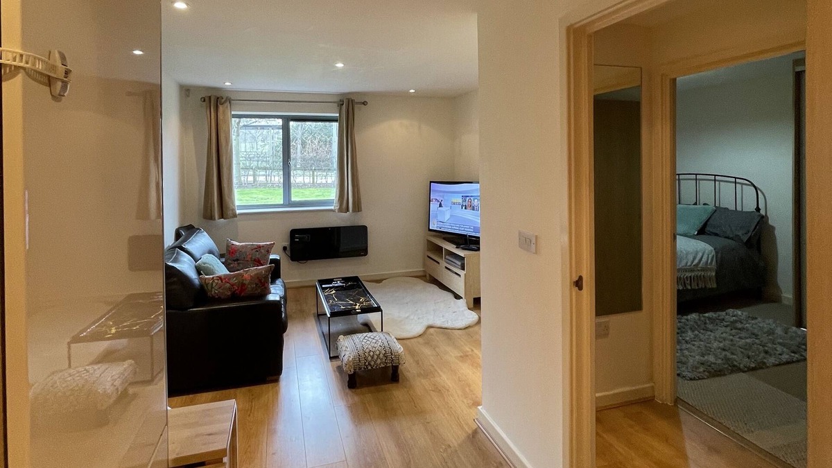 Park Royal Apartment | Cosy apartment in West London