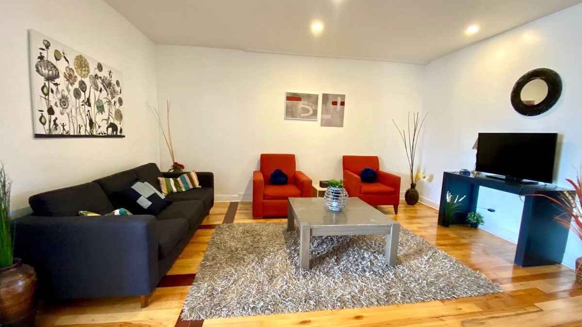 Cote-Saint-Paul Condo | Cosy Apartment renovated, furnished 10 min to metro station and 15 to downtown