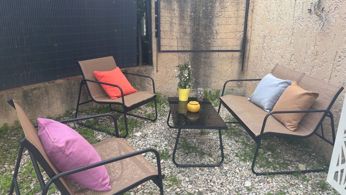 Nyons Apartment | Cosy apartment with garden in Drôme Provençale
