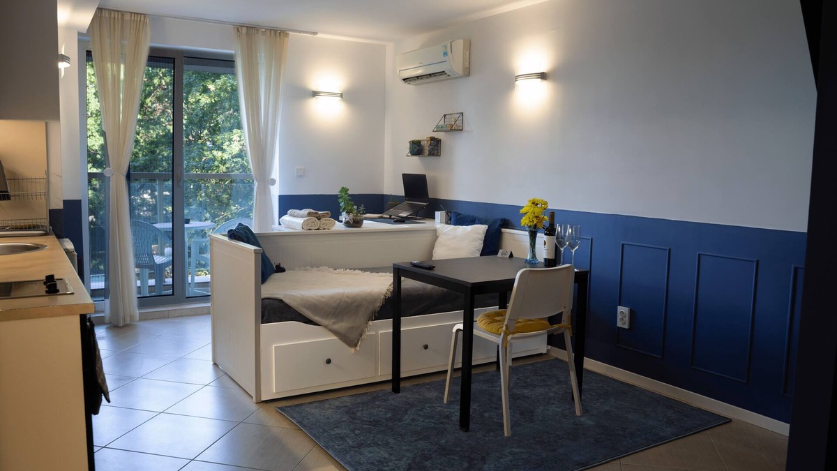 Golden Sands Apartment | Cosy Apartment with Pool & near Beach