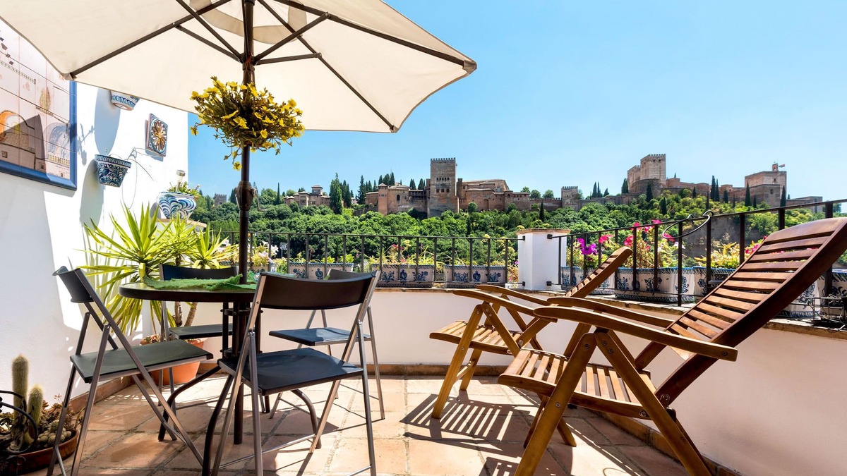 San Pedro Apartment | Cosy Apartment with Terrace Facing Alhambra. Lorca