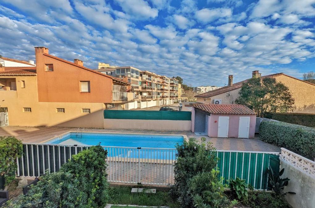 La Jetee Apartment | Cosy Appartement T2 Résidence LE ROY SOLEIL bord de mer