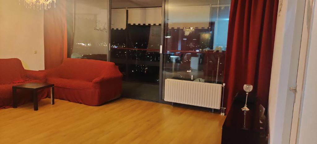 Zuidwest Apartment | Cosy, beautiful and spacious 3 bedroom apartment