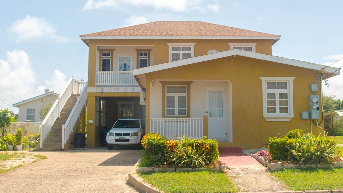 Rock Hall Apartment | Cosy Business Traveler Apartment near Airport