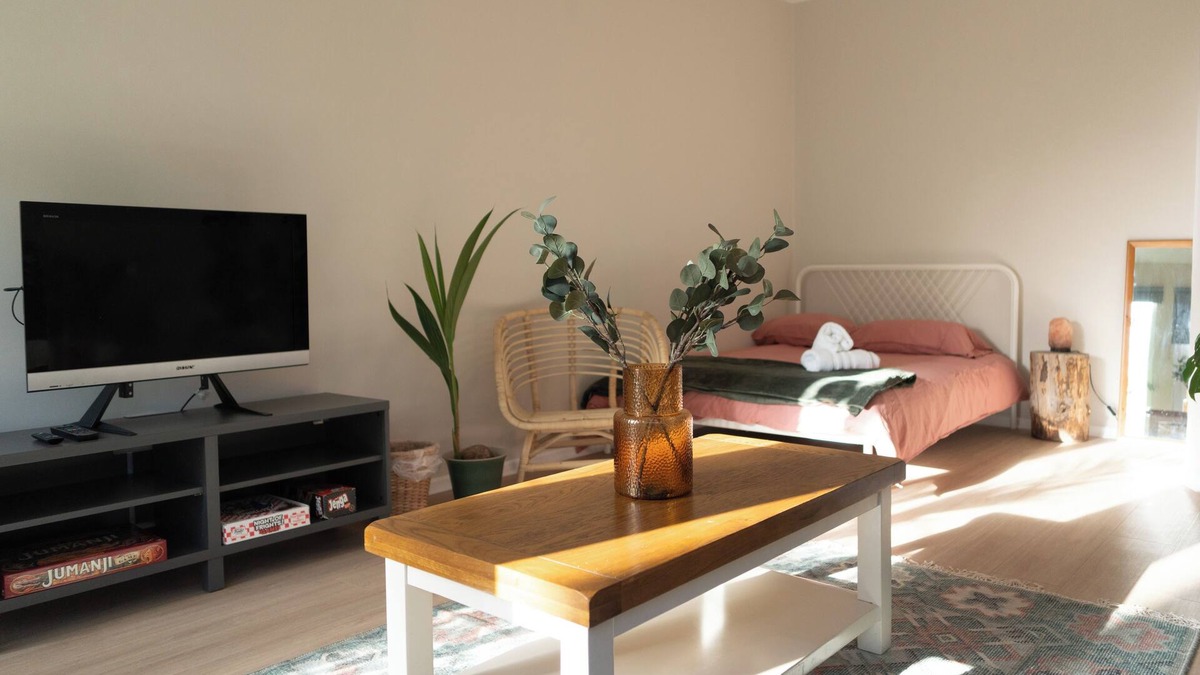 Dundonald Cabin | Cosy Cabin Belfast