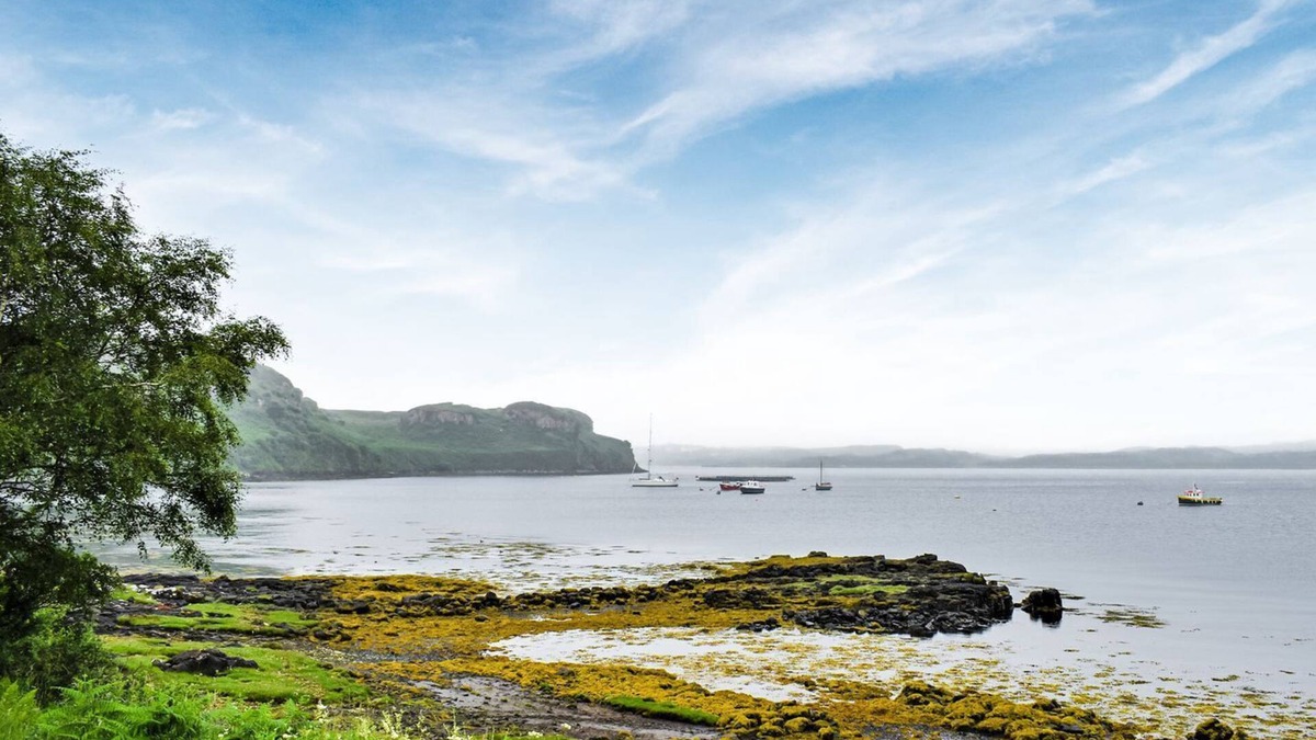 Portnalong Cottage | Cosy cabin in a secluded and tranquil spot on the Isle of Skye.