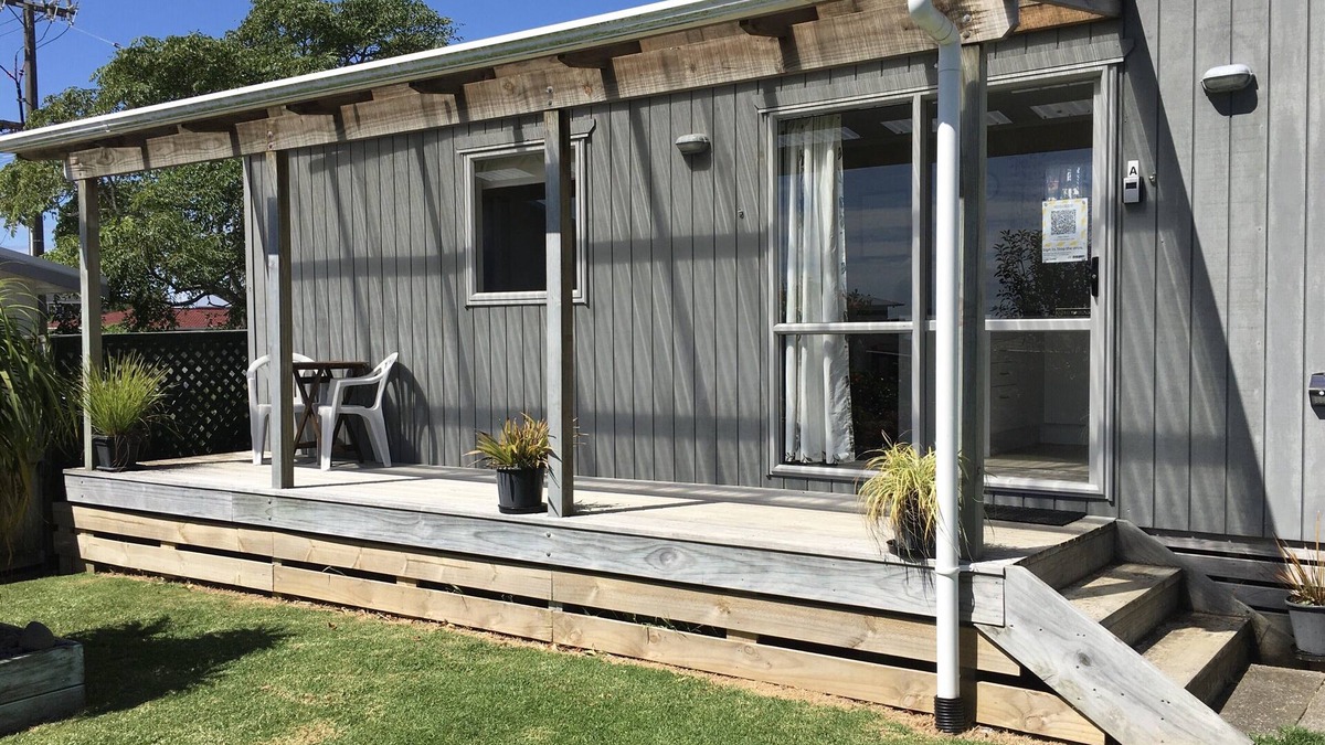 New Plymouth Cottage | Cosy Cabin with Unlimited Wi-fi