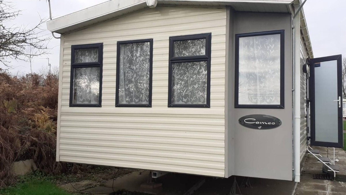 Woodhorn House | Cosy caravan at Sandy Bay, in the heart of Northumberland ref 29015WV