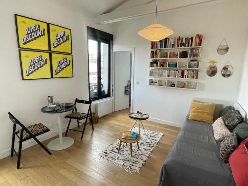 Romainville Apartment | Cosy-carnot we Speak English in Romainville near Paris