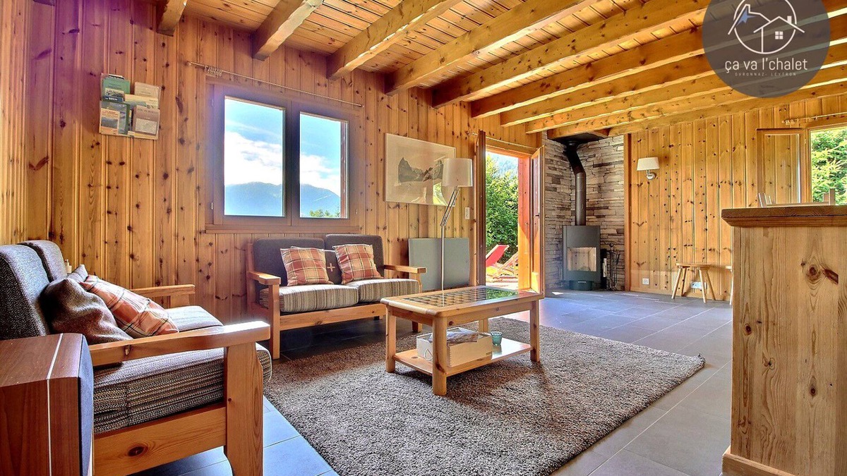Ovronnaz Ski Chalet | Cosy Chalet Cassiopée in the center of the resort