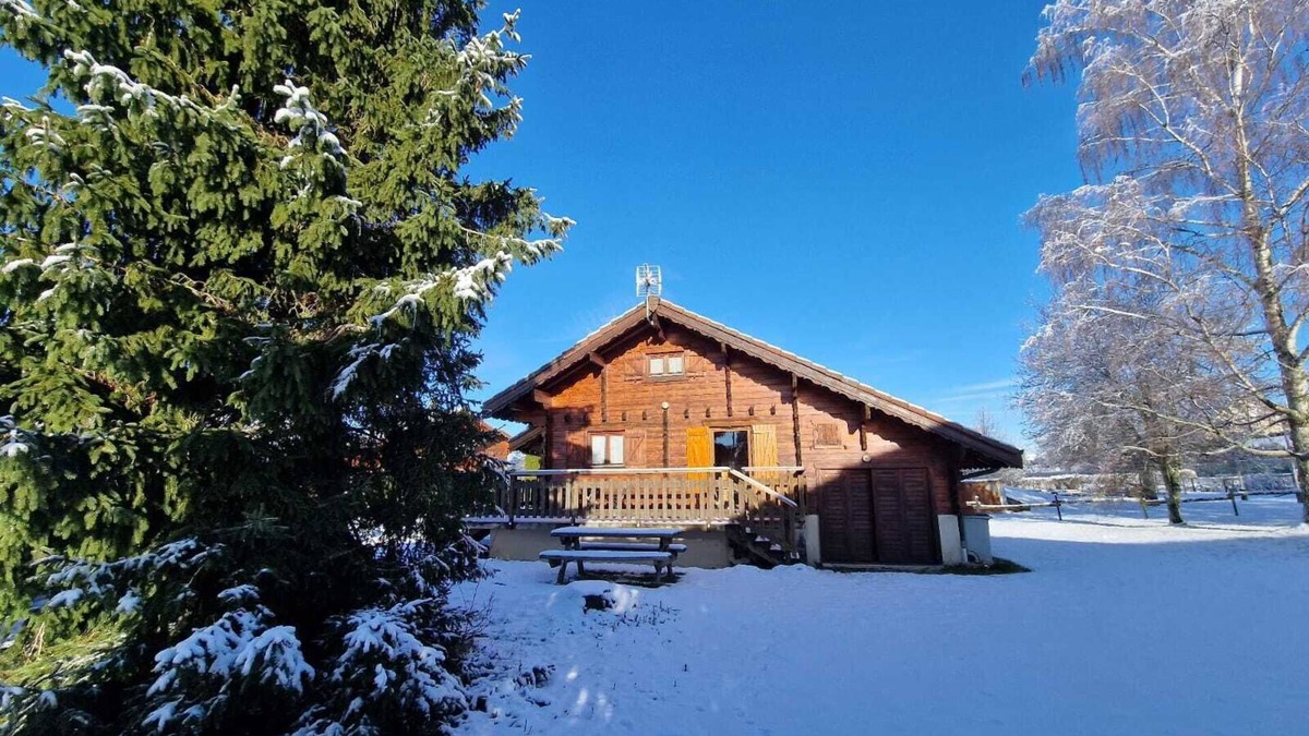 Mignovillard Ski Chalet | Cosy chalet in the heart of the Haut Jura mountains