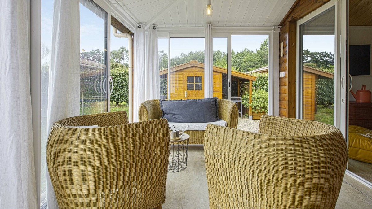 Seignosse Ski Chalet | Cosy chalet with garden, terrace and pool in Saubion - Welkeys