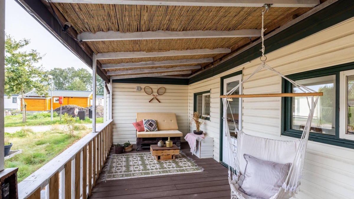 Anloo Ski Chalet | Cosy chalet with glamping tent and sauna