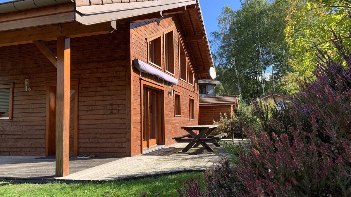 Travexin Ski Chalet | Cosy chalet with large mezzanine