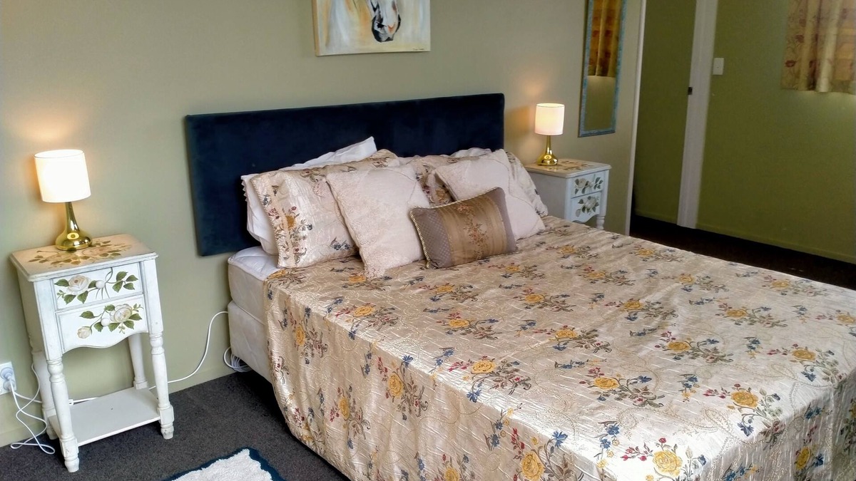 Darfield Cabin | Cosy comfortable, peaceful retreat, 30 mins from Christchurch Airport