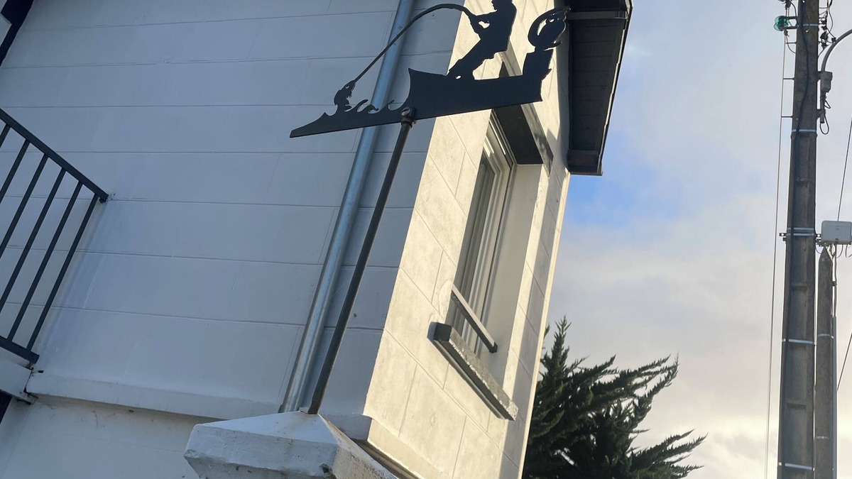 Jullouville Villa | Cosy, comfortable villa by the sea
