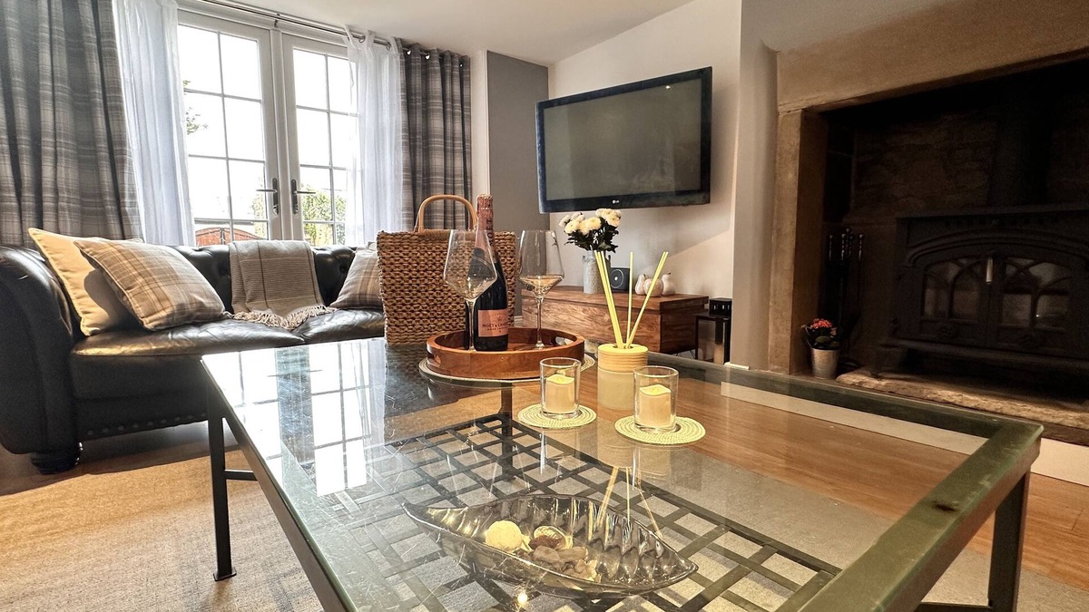 Tintwistle House | Cosy converted 18th century barn