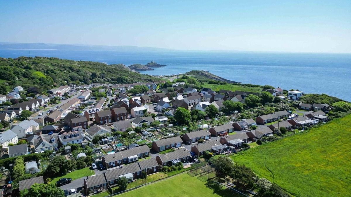 Mumbles Cottage | Cosy Cottage - 2 Bedroom Cottage - Mumbles